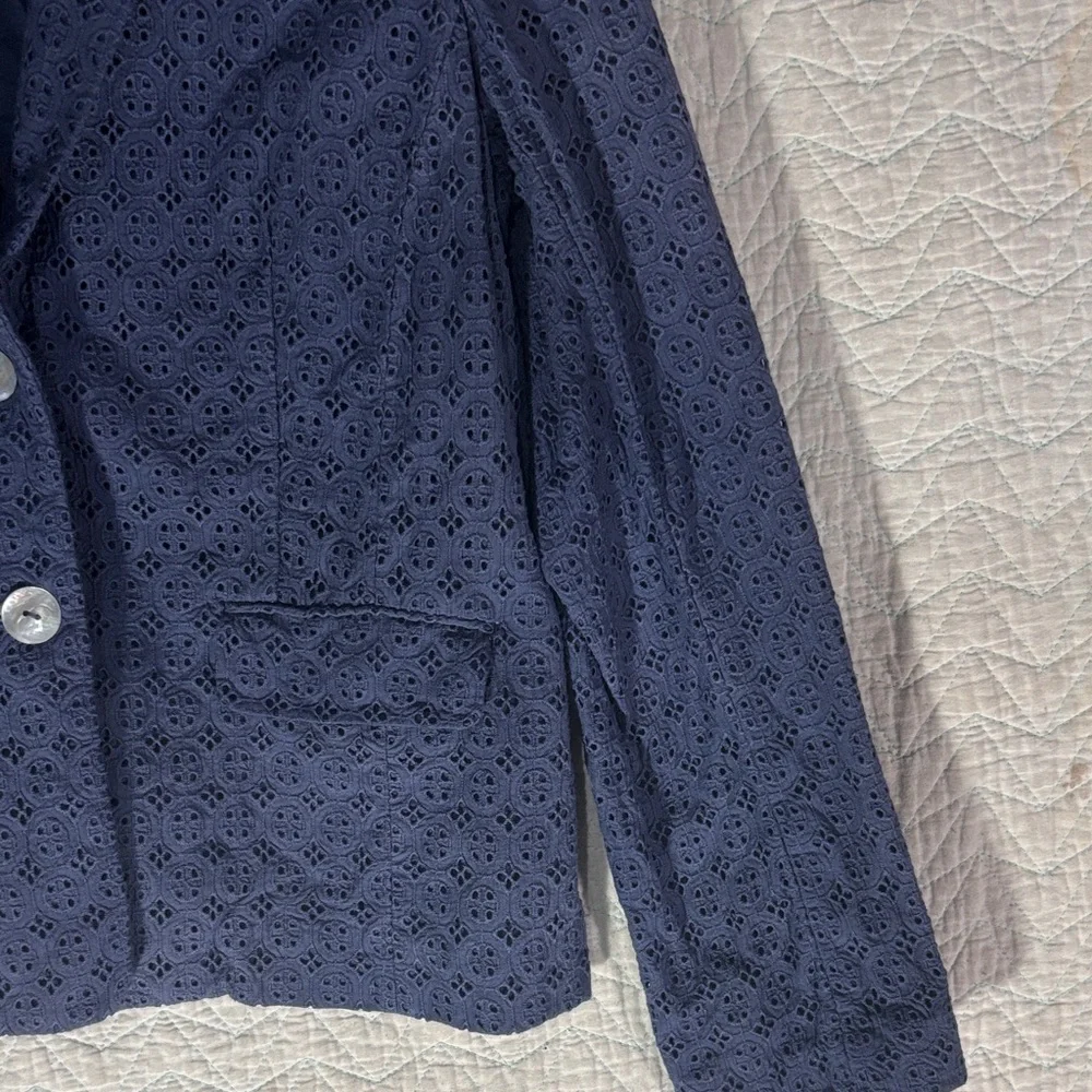 TravelSmith Navy Eyelet Notch-Lapel Blazer - Picture 5 of 7